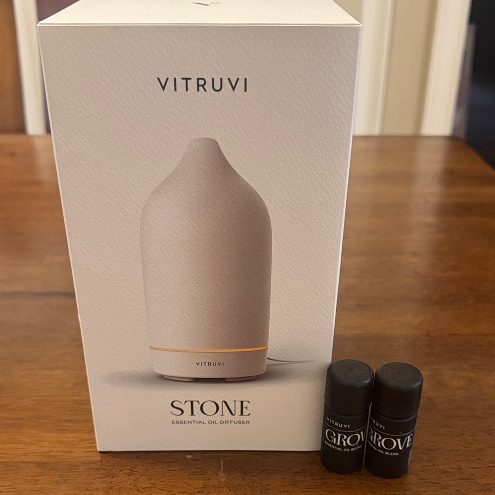 Vitruvi Stone Essential Oil Diffuser - White New in Box with Two Oils